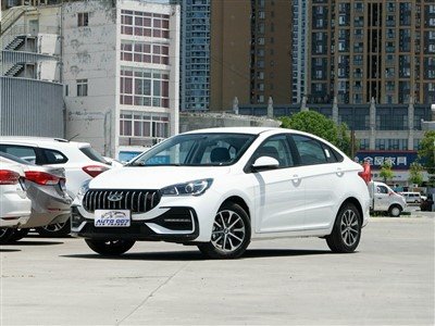 Chery Arrizo 5 Bencinski avto